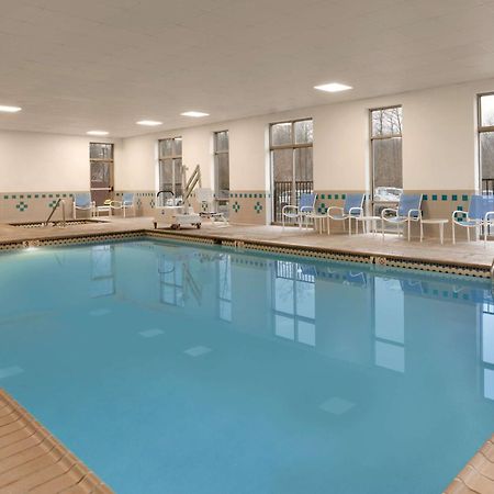 Embassy Suites Newark - Wilmington/South Zewnętrze zdjęcie