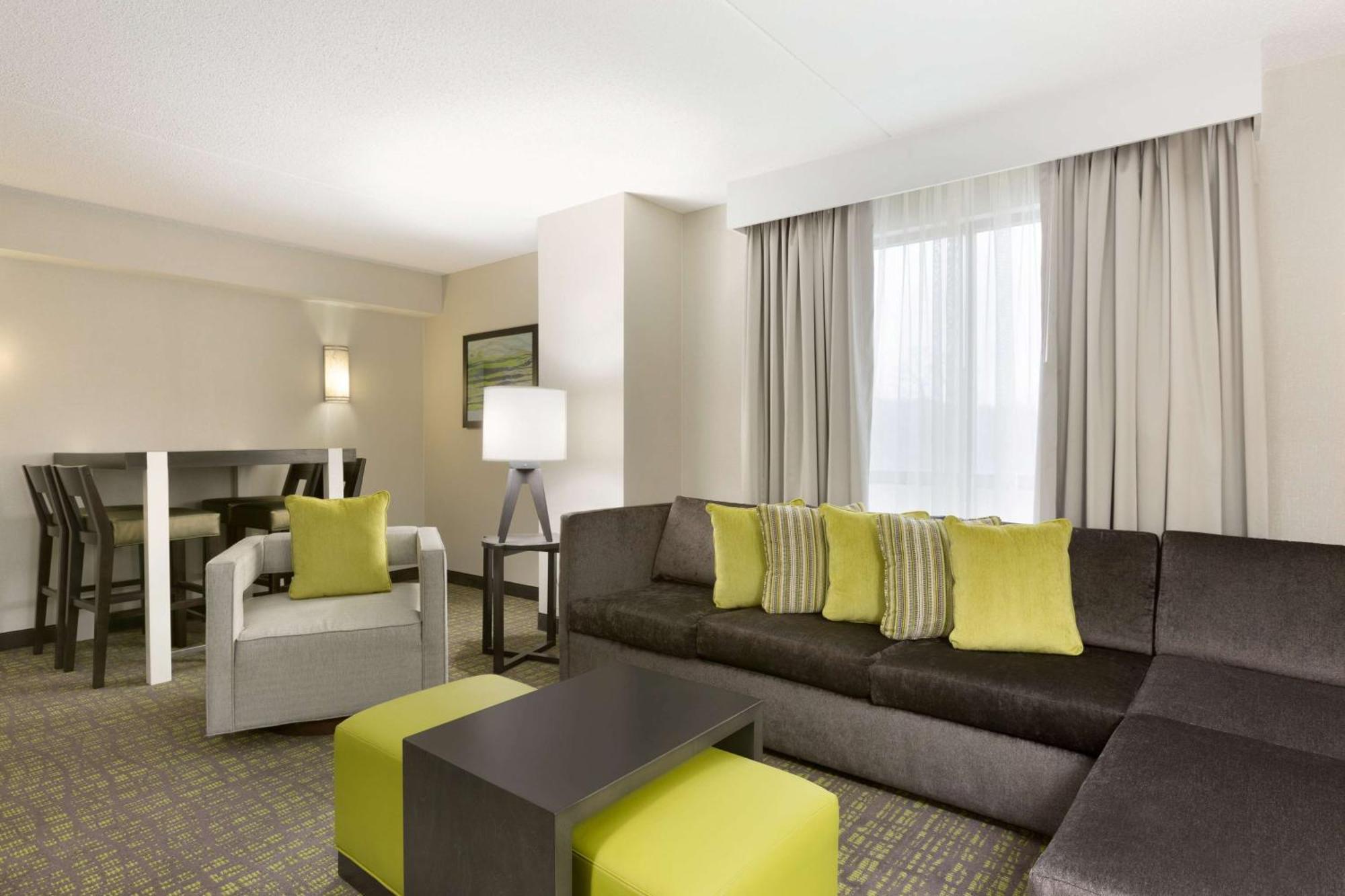 Embassy Suites Newark - Wilmington/South Zewnętrze zdjęcie