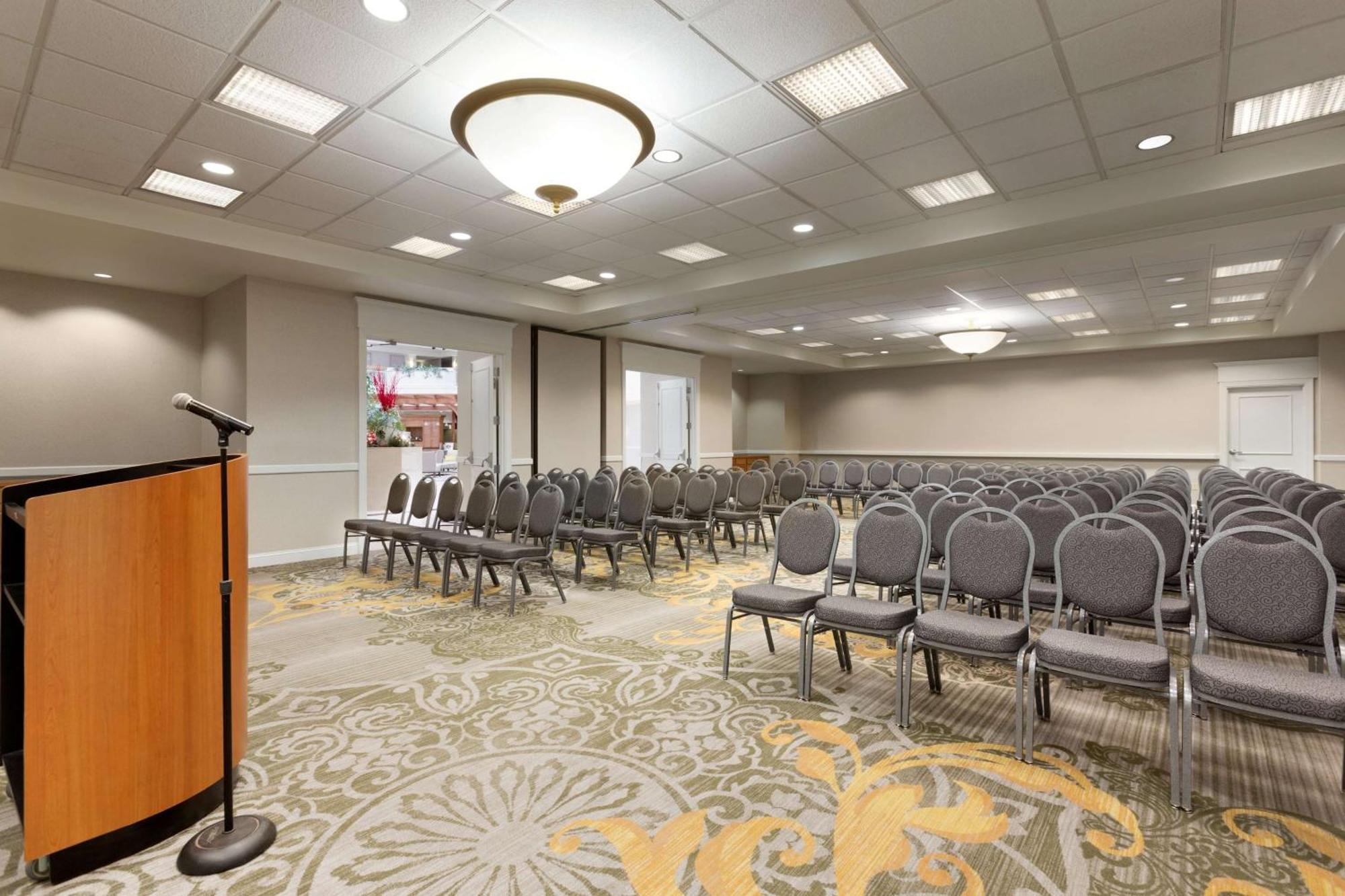 Embassy Suites Newark - Wilmington/South Zewnętrze zdjęcie
