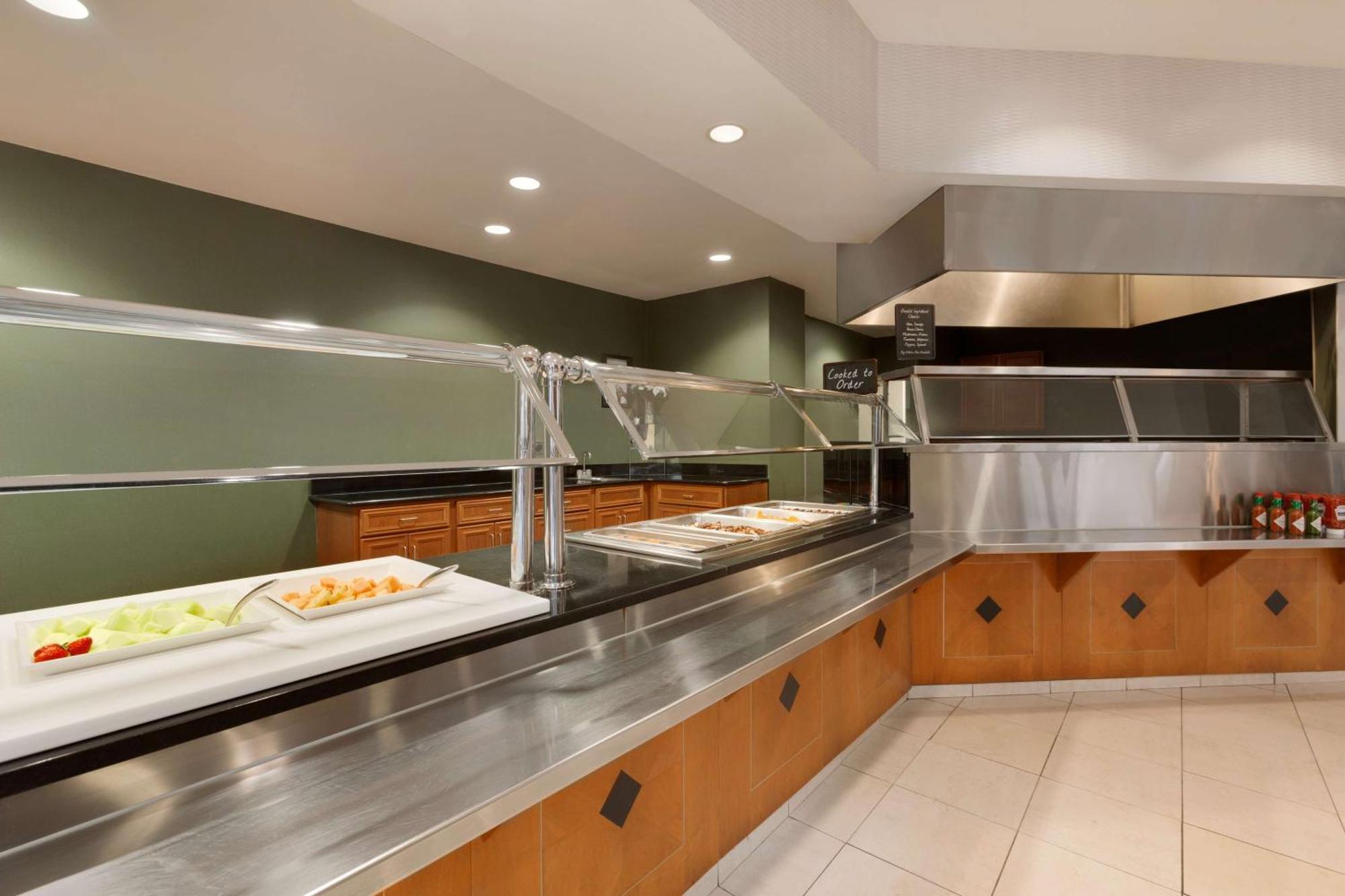 Embassy Suites Newark - Wilmington/South Zewnętrze zdjęcie