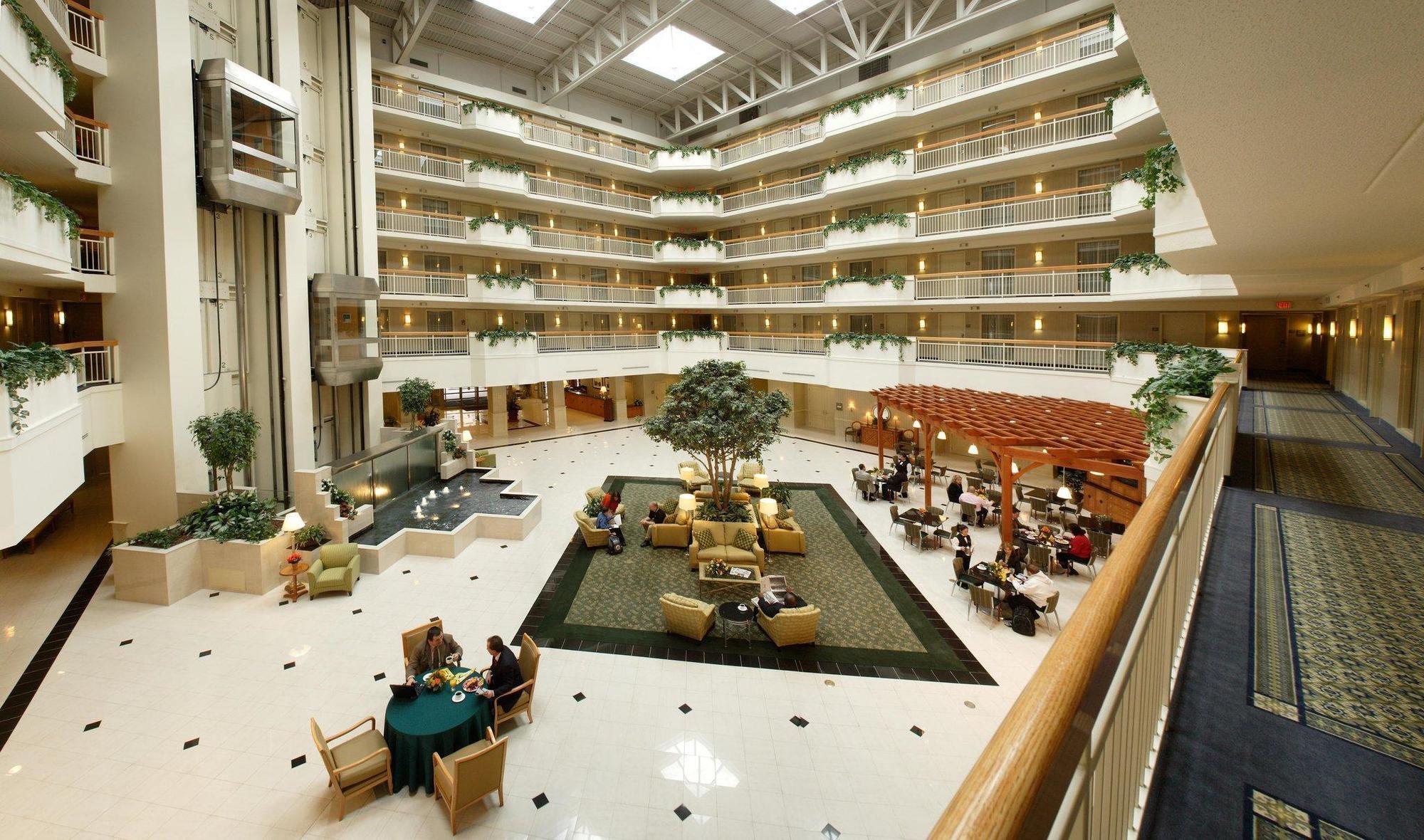 Embassy Suites Newark - Wilmington/South Zewnętrze zdjęcie